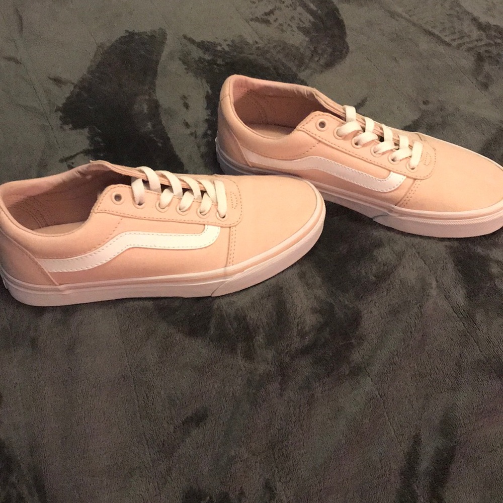 Women’s Light Pink Vans size 7 1/2